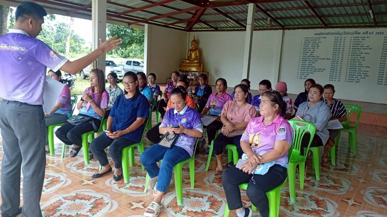 พช.สิรินธร จัดประชุมคัดเลือกคณะกรรมการพัฒนาสตรีตำบล (กพสต.) ตำบลโนนก่อ