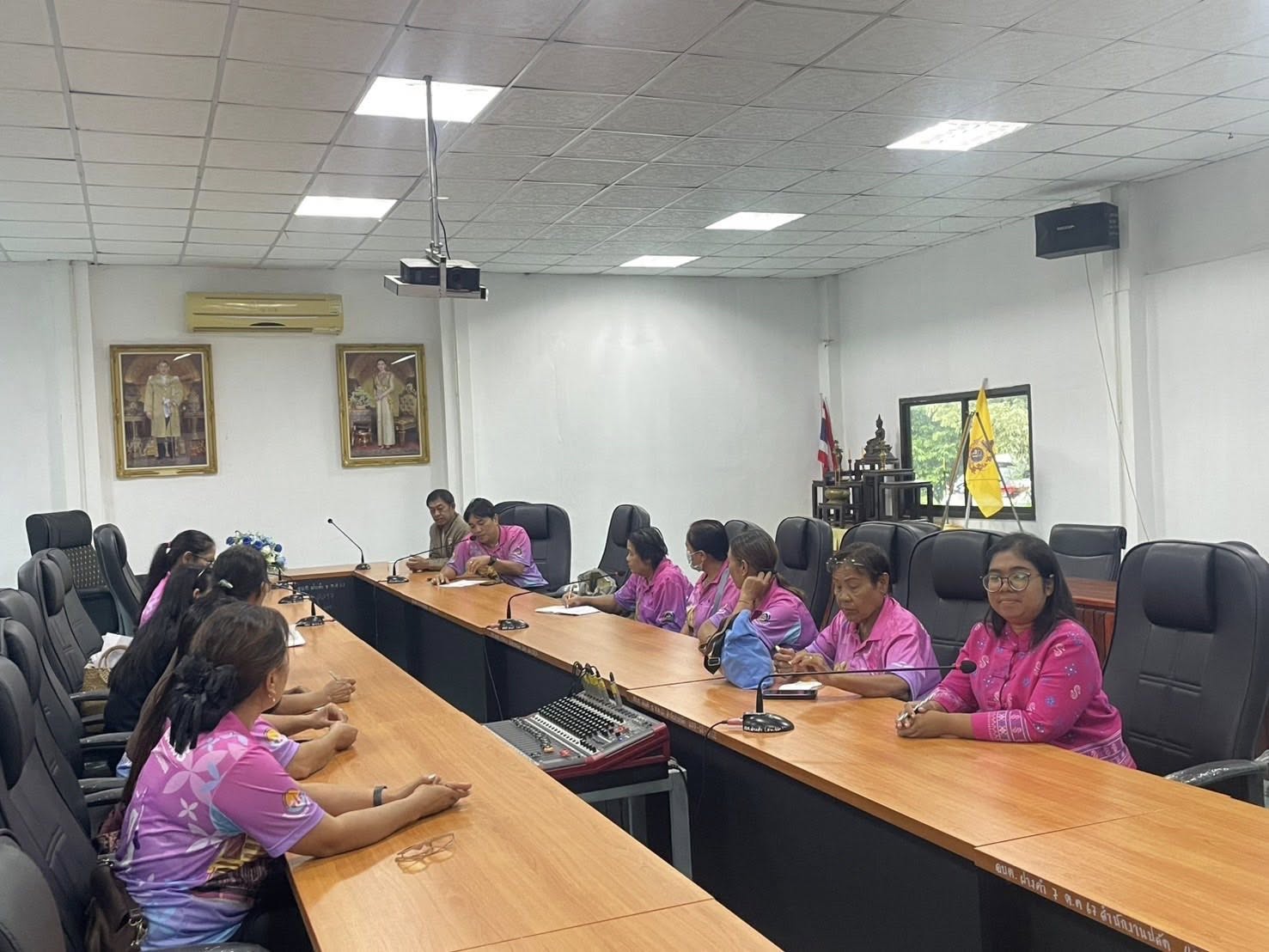 พช.สิรินธร จัดประชุมคัดเลือกคณะกรรมการพัฒนาสตรีตำบล (กพสต.) ตำบลฝางคำ